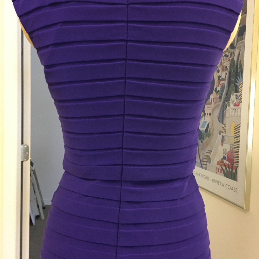 Dress - Picture 6 of 7